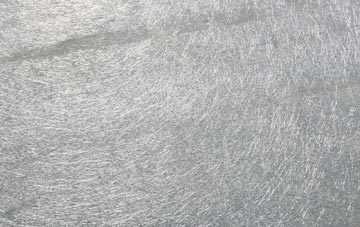 Gabhsann Bho Thuath laminate fibreglass or shingles?